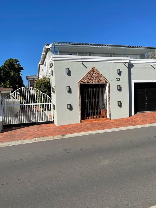 6 Bedroom Property for Sale in Gordons Bay Western Cape